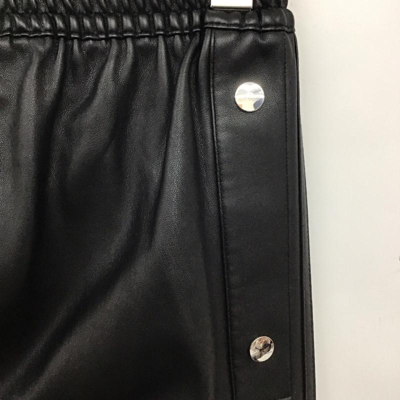 アディダス adidas パンツ ワークパンツ、ペインターパンツ 1l8012 アディブレイク ワイドパンツ XS ロゴ、文字 黒 / ブラック / レディース USED 古着 中古 10136760
