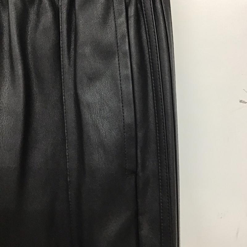 アディダス adidas パンツ ワークパンツ、ペインターパンツ 1l8012 アディブレイク ワイドパンツ XS ロゴ、文字 黒 / ブラック / レディース USED 古着 中古 10136760