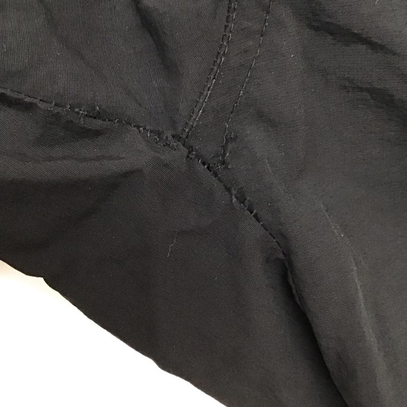 オクトーバーズ ベリー オウン OCTOBERS VERY OWN パンツ ショートパンツ ショートパンツ ハーフパンツ ナイロンパンツ M ロゴ、文字 黒 / ブラック / メンズ USED 古着 中古 10137111