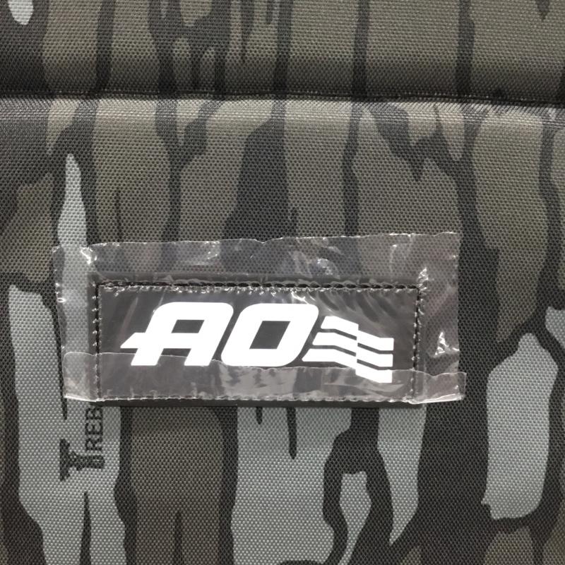 シュプリーム Supreme バッグ バッグ AO 24-Pack Cooler Bag Trebark camo AOCoolers 保冷バッグ クーラーバッグ タグ付き FREE ロゴ、文字 マルチカラー / マルチカラー / メンズ USED 古着 中古 10116047