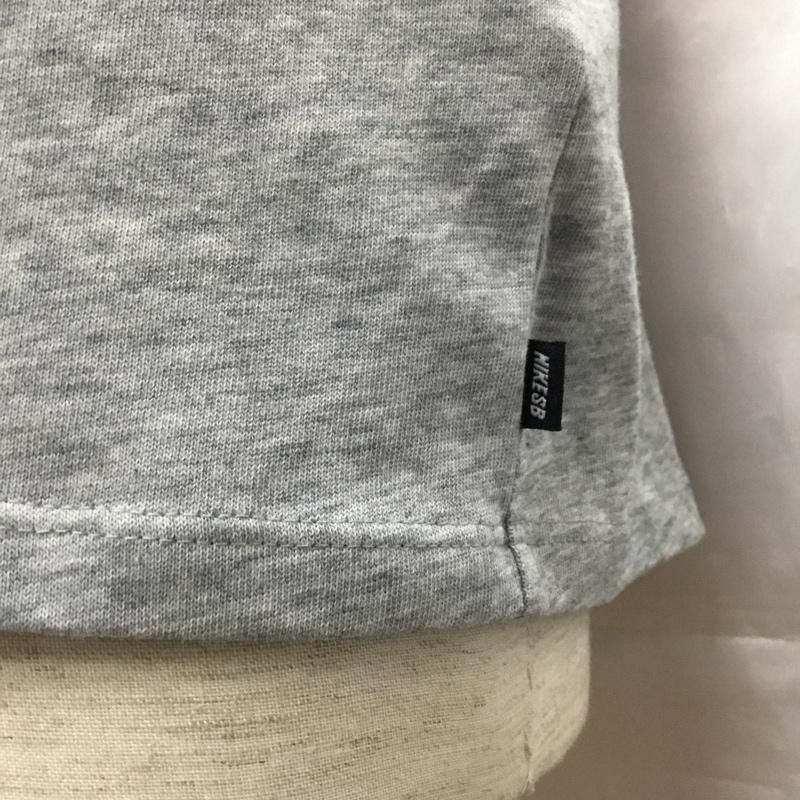 ナイキ NIKE Tシャツ 半袖 半袖カットソー プリントTシャツ クルーネックカットソー スポーツウェア XL プリント 灰 / グレー / メンズ USED 古着 中古 10109464