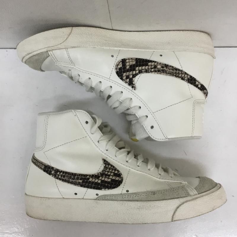 ナイキ NIKE スニーカー スニーカー DA8736-100 WMNS BLAZER MID 77 SE 23.0cm ロゴ、文字 白 / ホワイト / レディース USED 古着 中古 10133953