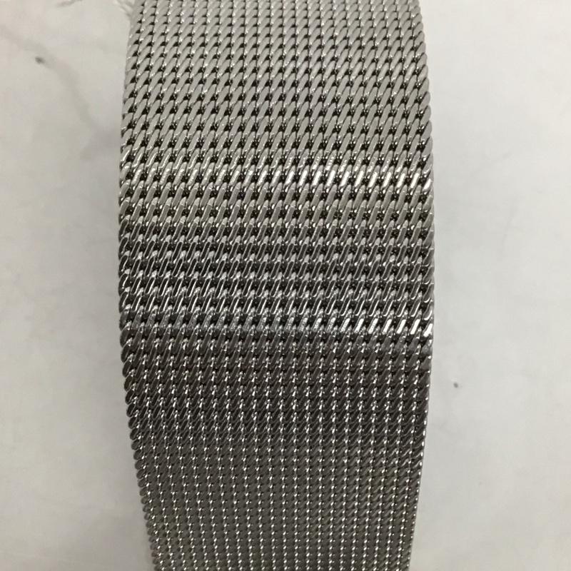 エンポリオアルマーニ EMPORIO ARMANI 腕時計 アナログ(クォーツ式) AR-0390 メッシュ ロゴ、文字 銀 / シルバー / メンズ USED 古着 中古 10134055