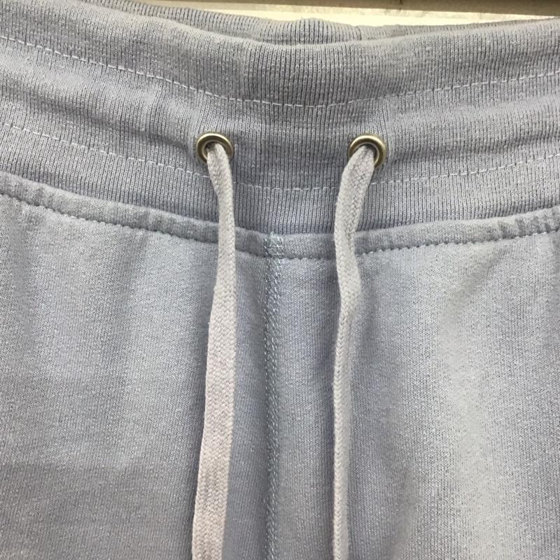アンディフィーテッド UNDEFEATED パンツ ショートパンツ スウェットパンツ ハーフパンツ XL ロゴ、文字 水色 / ライトブルー /  メンズ USED 古着 中古 10123015