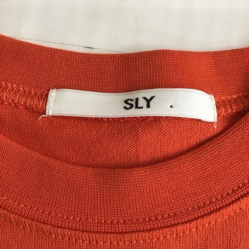 スライ SLY Tシャツ 半袖 030far90-0240 COMPACTSLYLOGOTシャツ 半袖カットソー FREE ロゴ、文字 橙 / オレンジ / レディース USED 古着 中古 10116306