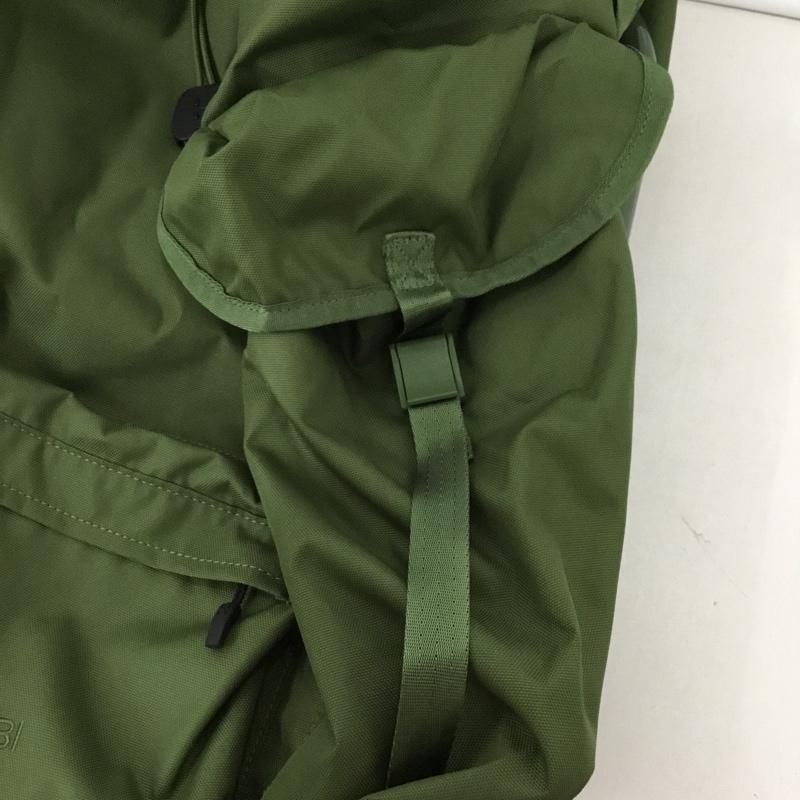 ホグロフス HAGLOFS リュックサック、デイパック リュックサック、デイバッグ COMBI バックパック チェア付き アウトドア ロゴ、文字 カーキ / カーキ / メンズ USED 古着 中古 10130022