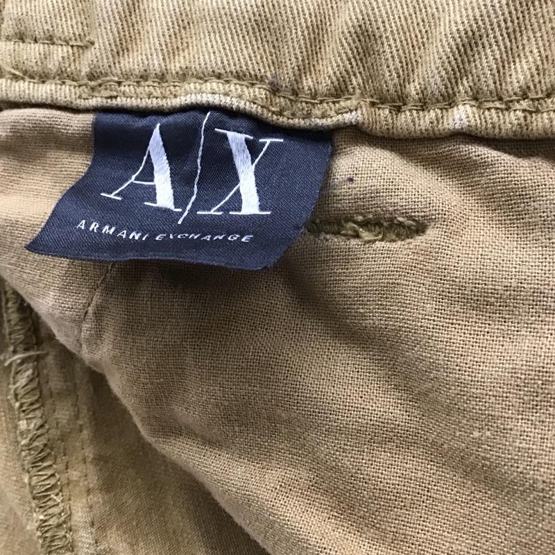 アルマーニ ARMANI パンツ ショートパンツ ショートパンツ ハーフパンツ カジュアルパンツ 33インチ ロゴ、文字 ベージュ / ベージュ / メンズ USED 古着 中古 10137862