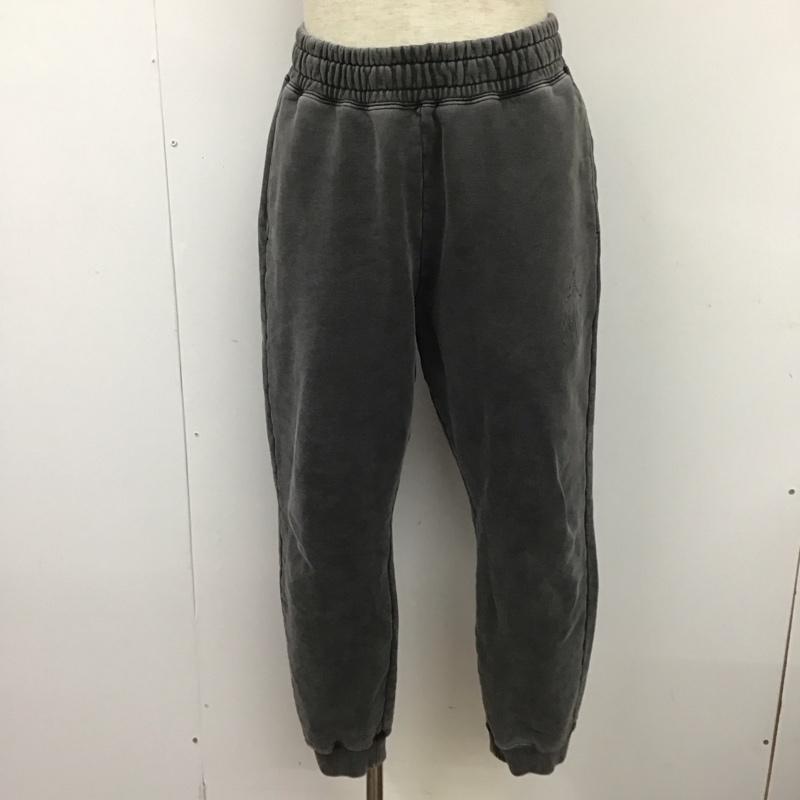 ナイキ NIKE ボトムス ボトムス DV7361-010 Billie Eilish ビリーアイリッシュ スウェットパンツ M ロゴ、文字 チャコールグレー / チャコールグレー / メンズ USED 古着 中古 10109533