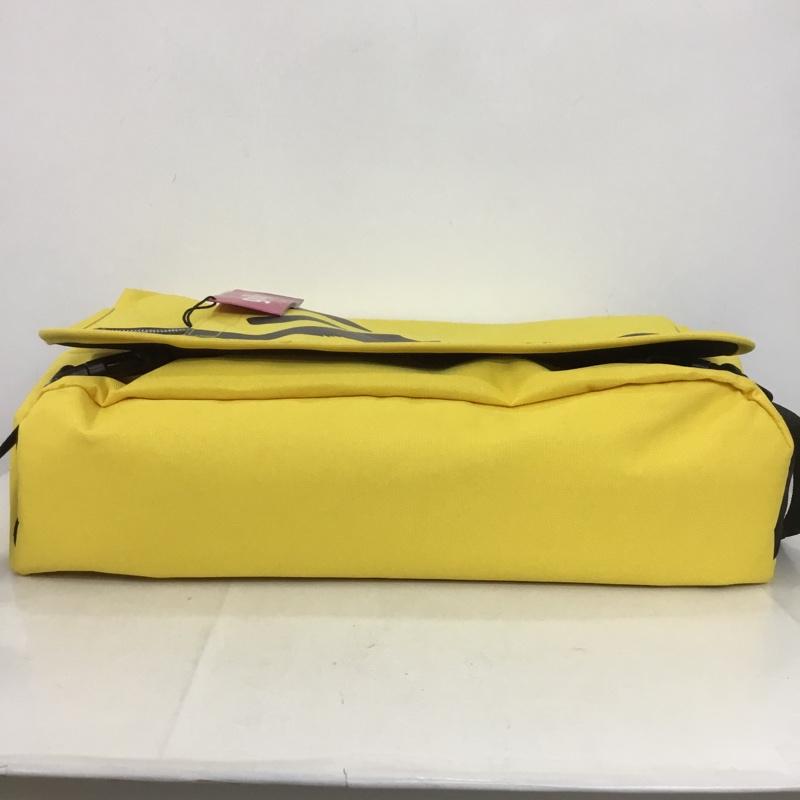 ゴッラ GOLLA メッセンジャーバッグ メッセンジャーバッグ Fanta16 G1437 Laptop タグ付き ショルダーバッグ ロゴ、文字 黄 / イエロー / メンズ USED 古着 中古 10132729