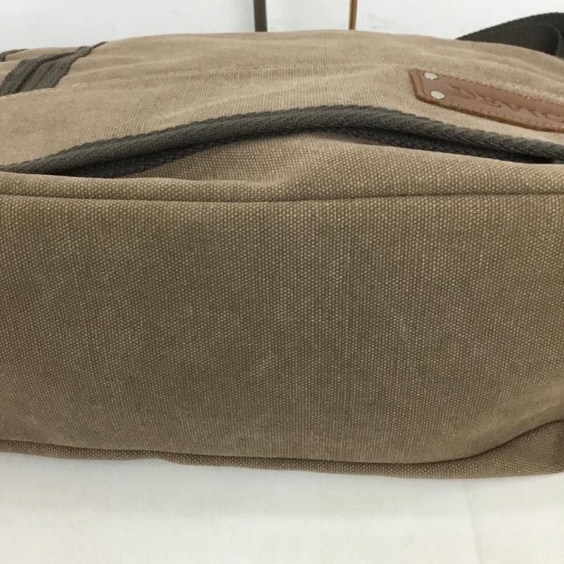 ディバイス DEVICE ショルダーバッグ ショルダーバッグ ロゴ、文字 茶 / ブラウン / メンズ USED 古着 中古 10128426