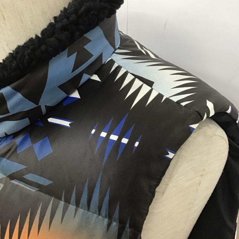 アベイシングエイプ A BATHING APE ベスト ベスト ジップアップベスト ダウンベスト ノースリーブカットソー XL 総柄 マルチカラー / マルチカラー / メンズ USED 古着 中古 10109782