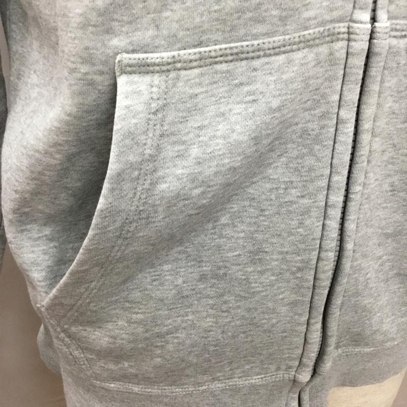 ナイキ NIKE パーカー 長袖 ジップアップパーカー 長袖パーカー フード付きパーカー スポーツウェア M プリント 灰 / グレー / メンズ USED 古着 中古 10108243