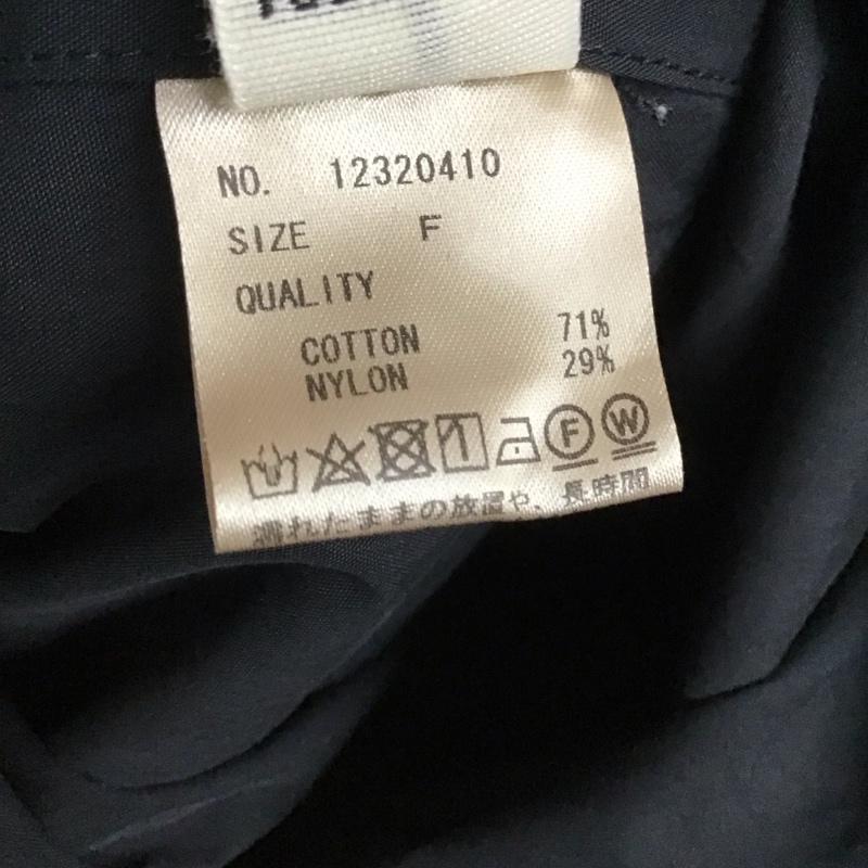 トゥデイフル TODAYFUL シャツ、ブラウス 半袖 12320410 Standcollar Sleeveless Shirts FREE 無地 黒 / ブラック / レディース USED 古着 中古 10129278