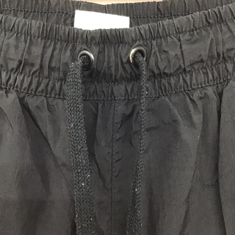 ナイキ NIKE パンツ ワークパンツ、ペインターパンツ dr9094-010 ナイロンパンツ ワイドパンツ スポーツウェア S 無地 黒 / ブラック / メンズ USED 古着 中古 10137001