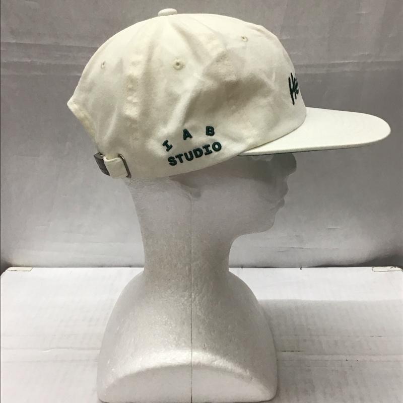 アイエービー スタジオ IAB STUDIO 帽子 キャップ Henry’s Pizza ロゴ、文字 白 / ホワイト / メンズ USED 古着 中古 10113380