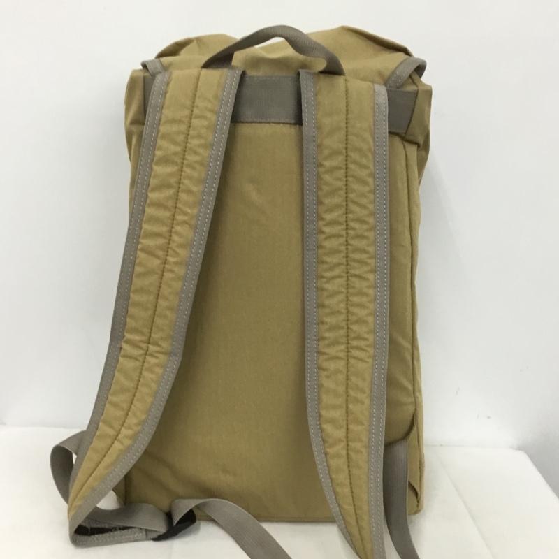 ブリーフィング BRIEFING リュックサック、デイパック リュックサック、デイバッグ ロゴ、文字 ベージュ / ベージュ / メンズ USED 古着 中古 10136975