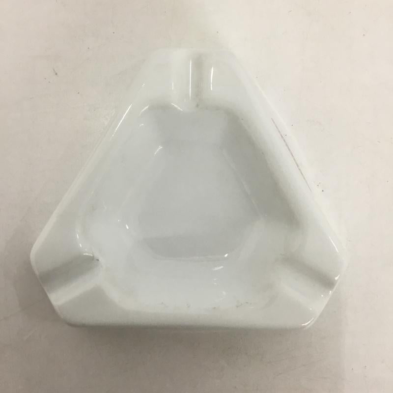 シュプリーム Supreme ファッション小物 喫煙グッズ 15AW Ceramic Ashtray ボックスロゴ 灰皿 ロゴ、文字 白 / ホワイト / メンズ USED 古着 中古 10133818
