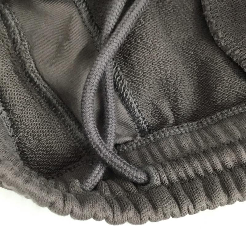 アディダス adidas パンツ ショートパンツ ハーフパンツ ショートパンツ カジュアルパンツ ロゴ、文字 灰 / グレー /  メンズ USED 古着 中古 10123687