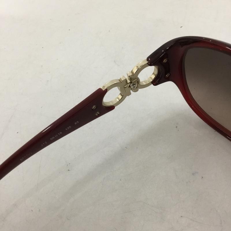 サルヴァトーレフェラガモ Salvatore Ferragamo めがね・サングラス サングラス ロゴ、文字 えんじ / ワインレッド / レディース USED 古着 中古 10131713
