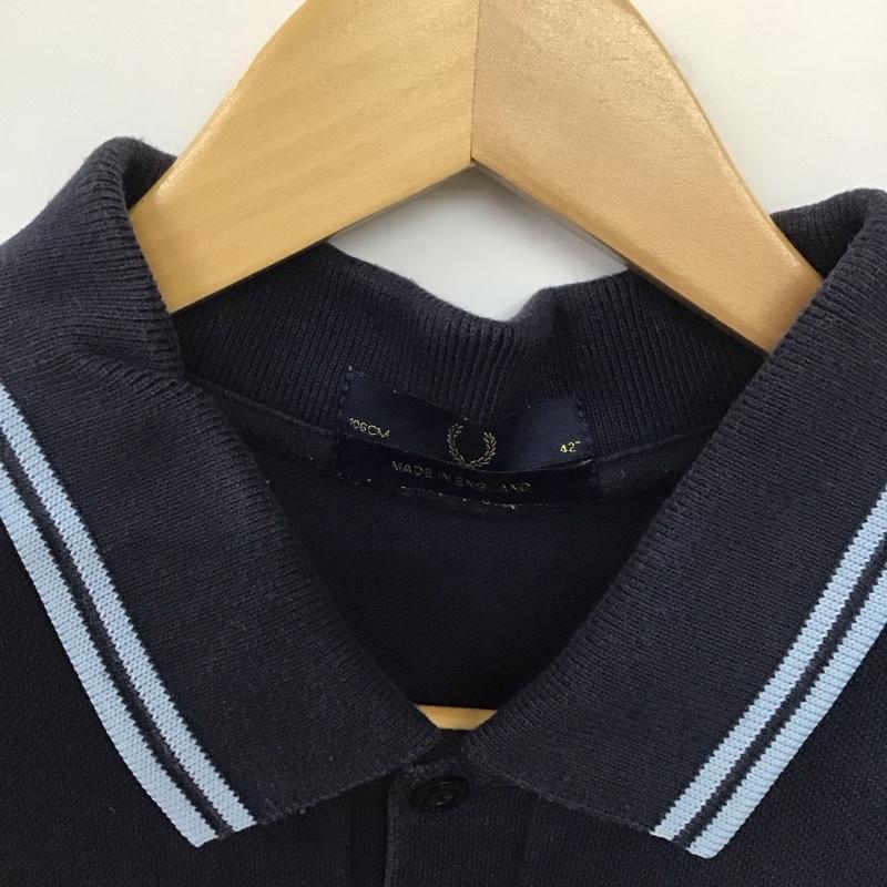 フレッドペリー FRED PERRY ポロシャツ 半袖 半袖ポロシャツ 半袖カットソー カラーシャツ 42 ロゴ、文字 紺 / ネイビー / メンズ USED 古着 中古 10132576
