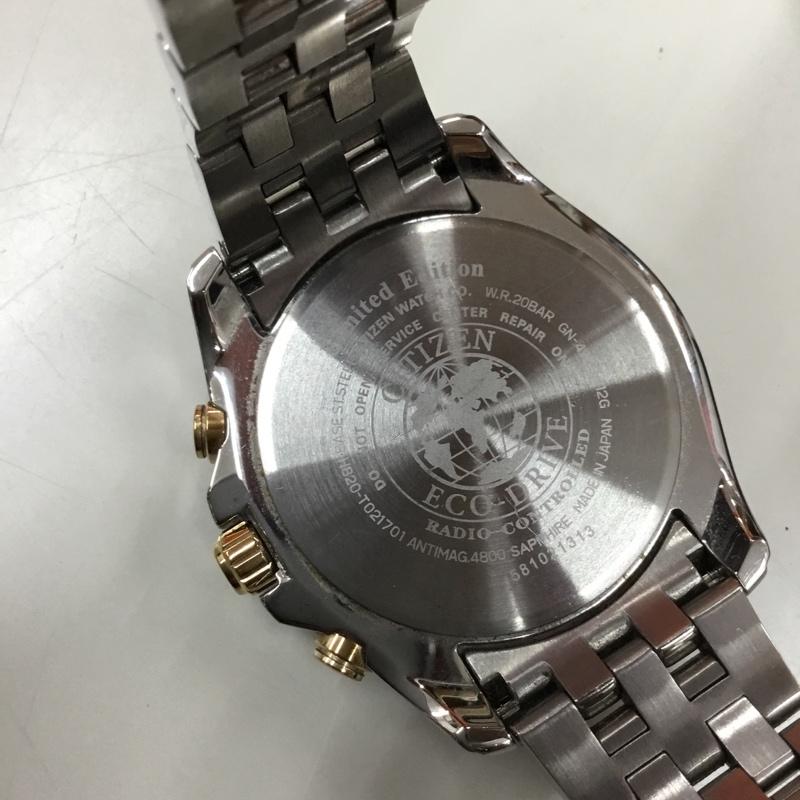 シチズン CITIZEN 腕時計 アナログ(クォーツ式) H820-T021701 電波ソーラー ECO DRIVE 箱有 ロゴ、文字 銀 / シルバー / X 白 / ホワイト / X 金 / ゴールド / メンズ USED 古着 中古 10106407