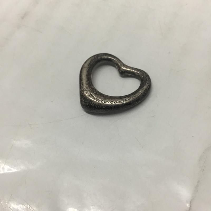 ティファニー TIFFANY&Co. アクセサリー ネックレス、ペンダント ペンダントトップ ハート オープンハート チャーム ロゴ、文字 銀 / シルバー / レディース USED 古着 中古 10114214