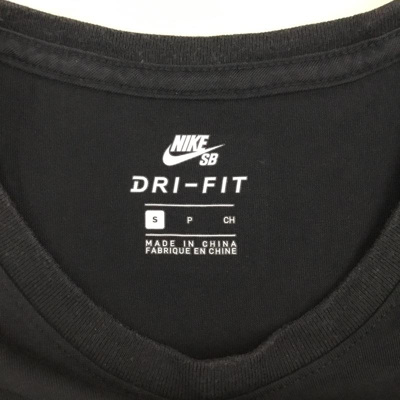 ナイキ NIKE Tシャツ 半袖 821947-013 ドライフィット速乾ティーシャツ 半袖カットソー プリントTシャツ S プリント 黒 / ブラック / メンズ USED 古着 中古 10113873
