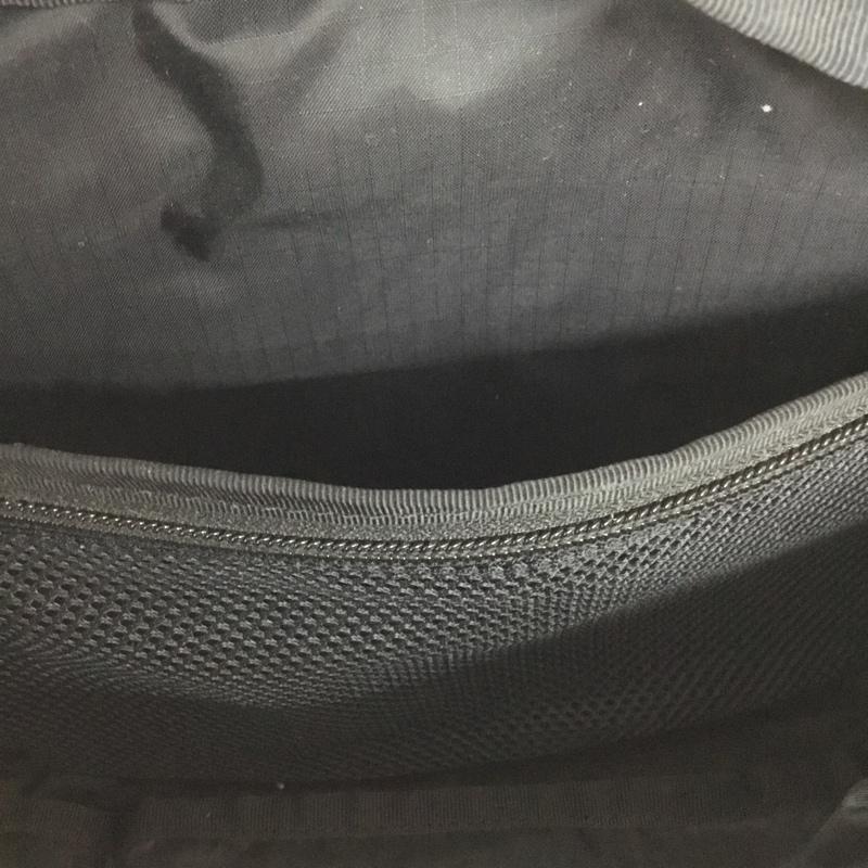 ザノースフェイス THE NORTH FACE ウエストバッグ ウエストバッグ NM72256 Orion ロゴ、文字 黒 / ブラック / メンズ USED 古着 中古 10133617