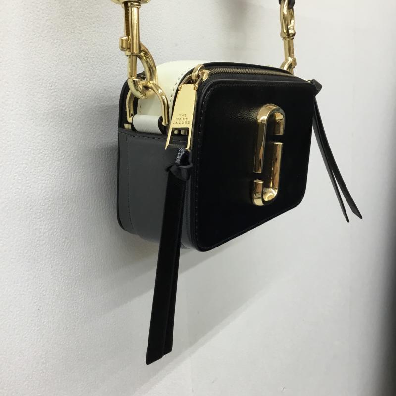 マークバイマークジェイコブス MARC by MARC JACOBS ショルダーバッグ ショルダーバッグ ロゴ、文字 黒 / ブラック / X 白 / ホワイト / レディース USED 古着 中古 10138069