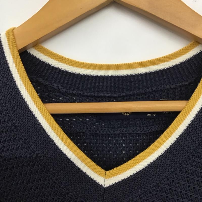 フレッドペリー FRED PERRY ニット、セーター 七分袖 F7211 ドルマンスリーブ Vネック ワンポイント 紺 / ネイビー / レディース USED 古着 中古 10138690