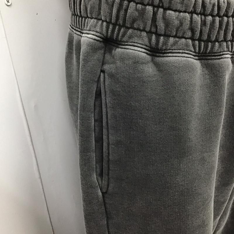 ナイキ NIKE ボトムス ボトムス DV7361-010 Billie Eilish ビリーアイリッシュ スウェットパンツ M ロゴ、文字 チャコールグレー / チャコールグレー / メンズ USED 古着 中古 10109533
