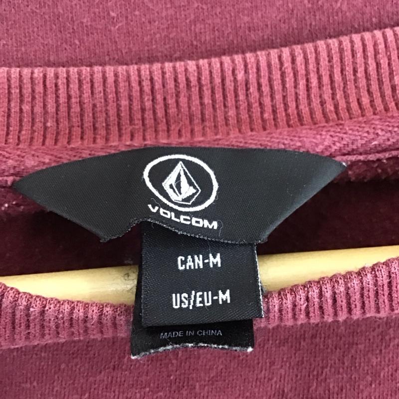ボルコム VOLCOM トレーナー 長袖 長袖トレーナー スウェット クルーネック プルオーバー M ロゴ、文字 えんじ / ワインレッド / メンズ USED 古着 中古 10135738