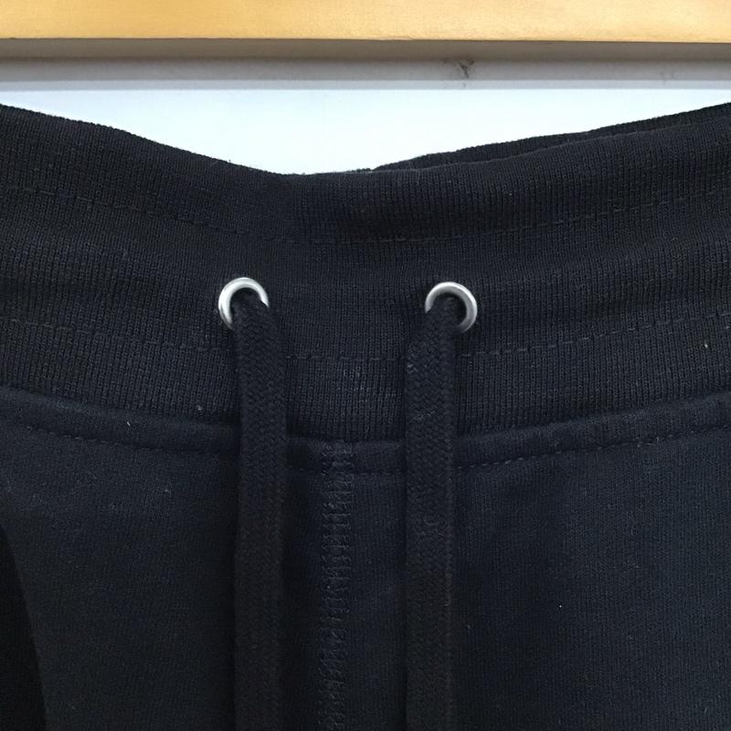 アンディフィーテッド UNDEFEATED パンツ ショートパンツ 191077207044 スウェットパンツ ハーフパンツ XL ロゴ、文字 黒 / ブラック /  メンズ USED 古着 中古 10123014