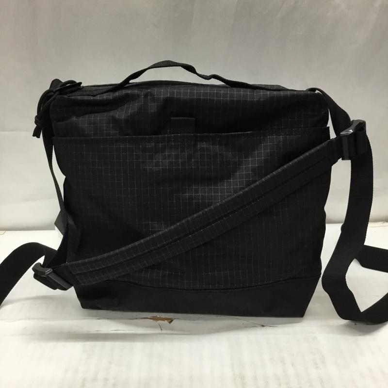 シュプリーム Supreme ショルダーバッグ ショルダーバッグ 23AW ロゴ、文字 黒 / ブラック / メンズ USED 古着 中古 10115245