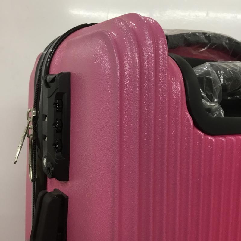 マキコーポレーション MAKI CORPORATION スーツケース、トランク スーツケース、トランク 5401-48 機内持込サイズ タグ付き キャリーケース 無地 桃 / ピンク / X 黒 / ブラック / レディース USED 古着 中古 10132256