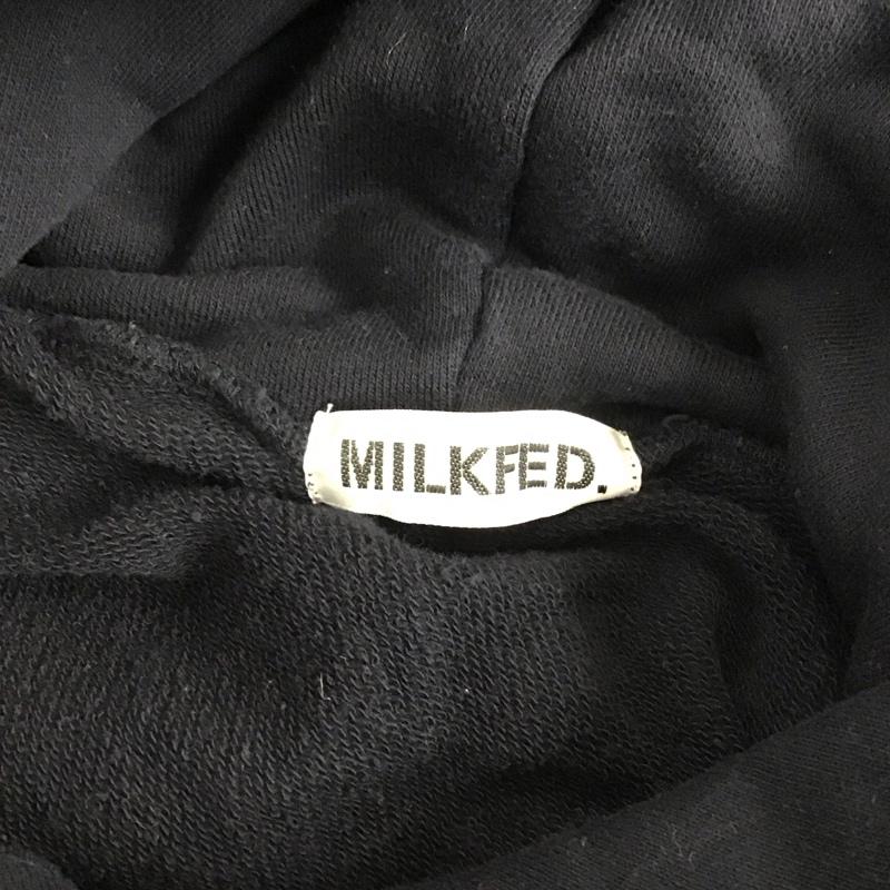 ミルクフェド MILKFED. パーカー 長袖 長袖パーカー フード付きパーカー プリントスウェット トレーナー プリント 紺 / ネイビー / レディース USED 古着 中古 10123845