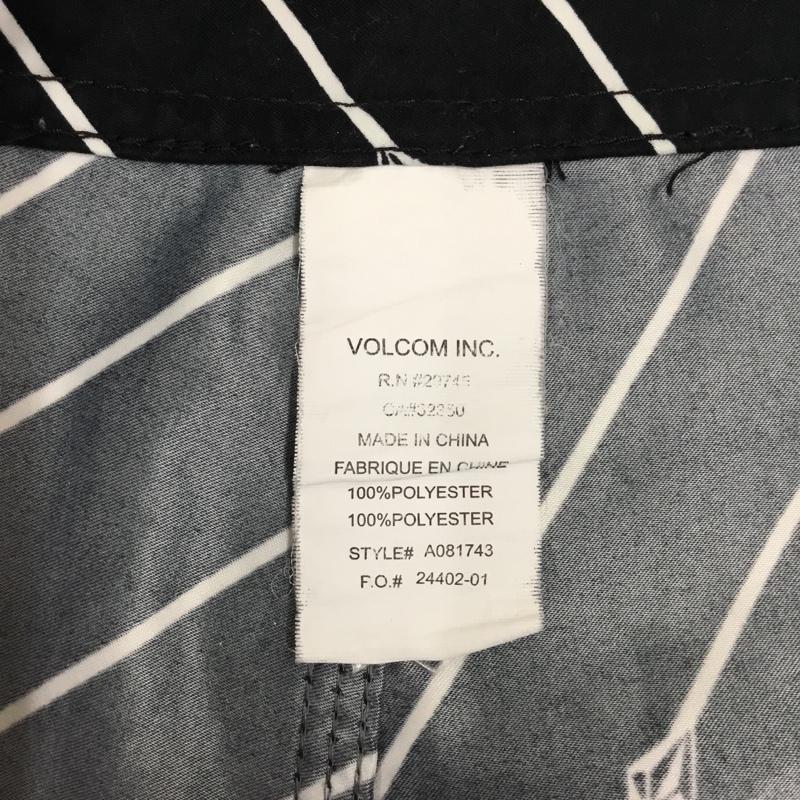 ボルコム VOLCOM パンツ ショートパンツ 30インチ ロゴ、文字 マルチカラー / マルチカラー / メンズ USED 古着 中古 10118662