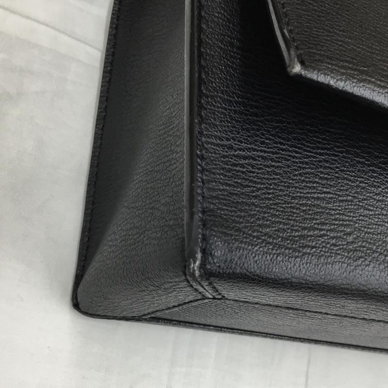 チャールズアンドキース charles&keith ショルダーバッグ ショルダーバッグ チェーンストラッププッシュロック クロスボディバッグ ロゴ、文字 黒 / ブラック / X 銀 / シルバー / レディース USED 古着 中古 10130868
