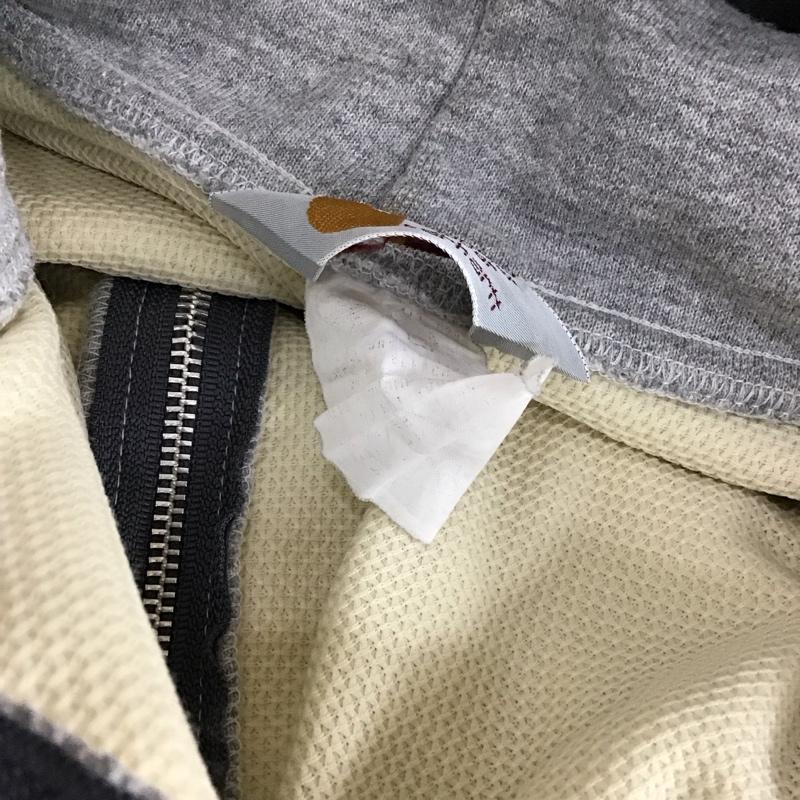 カーハート Carhartt パーカー 長袖 ジップアップパーカー 長袖パーカー フード付きパーカー ロゴ、文字 灰 / グレー / メンズ USED 古着 中古 10115614
