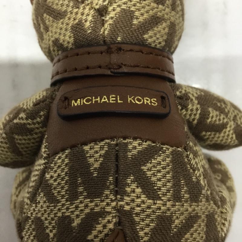 マイケルコース MICHAEL KORS キーホルダー キーホルダー MK ベア チャーム キーリング クマ ロゴ、文字 ベージュ / ベージュ / X 茶 / ブラウン / レディース USED 古着 中古 10107920