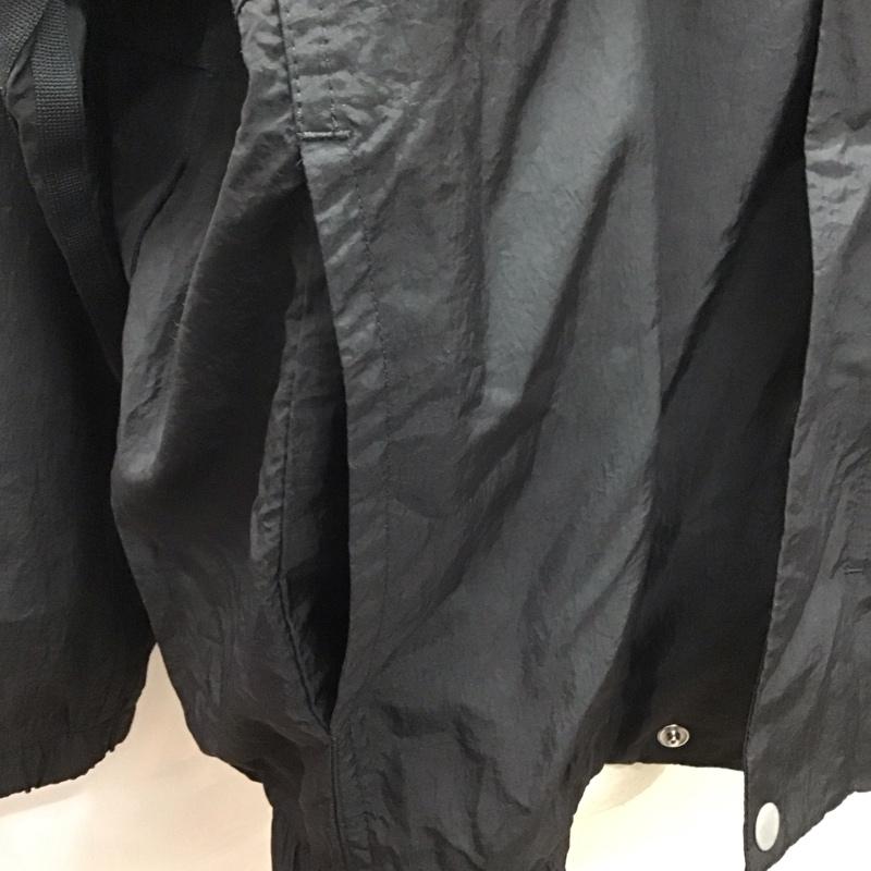 アディダス adidas ジャケット、上着 ジャンパー、ブルゾン fn1660 ナイロンジャケット ジップアップジャケット スポーツウェア ロゴ、文字 黒 / ブラック / メンズ USED 古着 中古 10111798