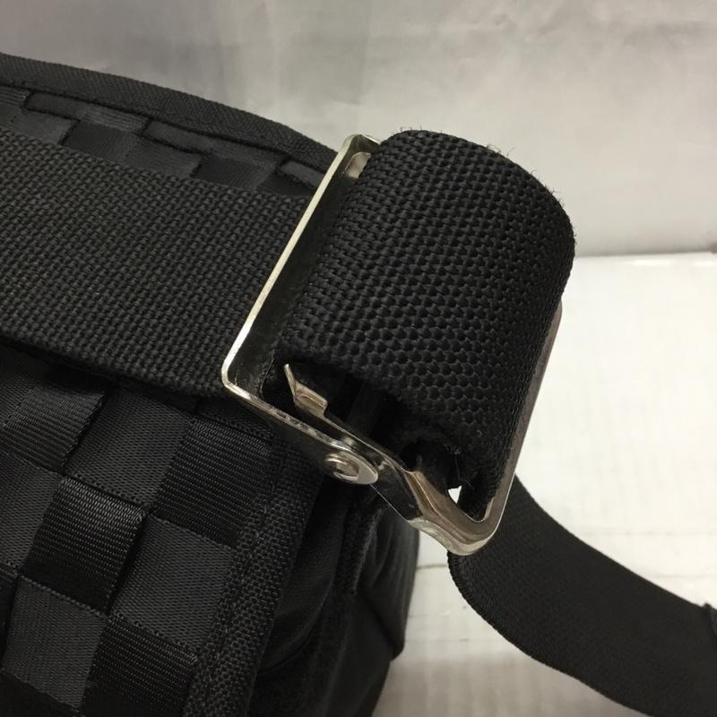 マンハッタンポーテージ Manhattan Portage ショルダーバッグ ショルダーバッグ メッセンジャー ロゴ、文字 黒 / ブラック / メンズ USED 古着 中古 10117134