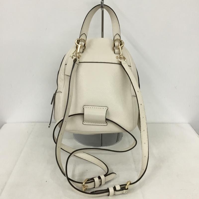 コーチ COACH リュックサック、デイパック リュックサック、デイバッグ F30530 ミニリュック レザー ショルダー 2WAY ロゴ、文字 アイボリー / アイボリー / レディース USED 古着 中古 10140044