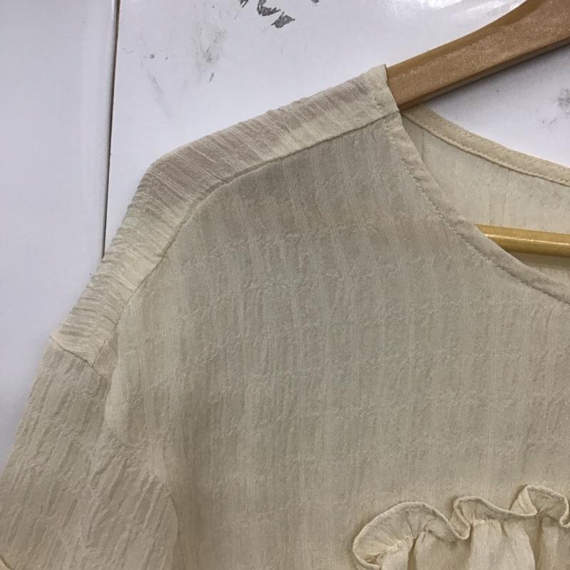 アズールバイマウジー AZUL BY MOUSSY カットソー 長袖 長袖カットソー クルーネックカットソー レース M レース柄 オフホワイト / オフホワイト / レディース USED 古着 中古 10129730