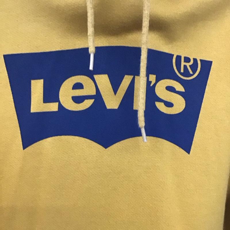 リーバイス Levi s パーカー 長袖 長袖パーカー プルオーバーパーカー スウェット M ロゴ、文字 黄 / イエロー / メンズ USED 古着 中古 10130752