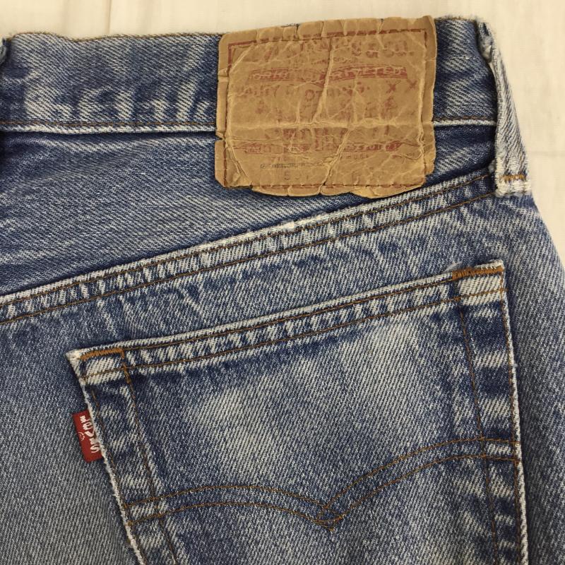 リーバイス Levi s パンツ デニム、ジーンズ ボタン裏558 30インチ 無地 青 / ブルー / メンズ USED 古着 中古 10134248