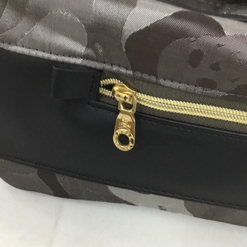 マークアンドロナ MARK&LONA バッグ バッグ MLS-2A-SB01 Gauge Camo CL Shoes Case シューズケース ゴルフ ロゴ、文字 黒 / ブラック / X 金 / ゴールド / メンズ USED 古着 中古 10138057