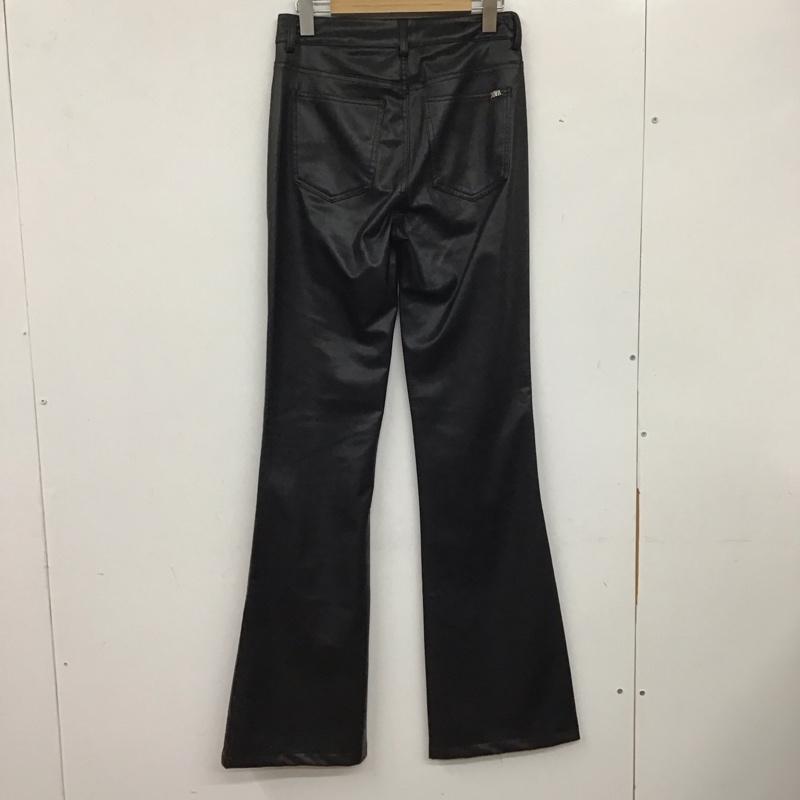 ザラ ZARA ボトムス ボトムス 4387 278 800 フェイクレザーパンツ ロゴ、文字 黒 / ブラック / レディース USED 古着 中古 10138569