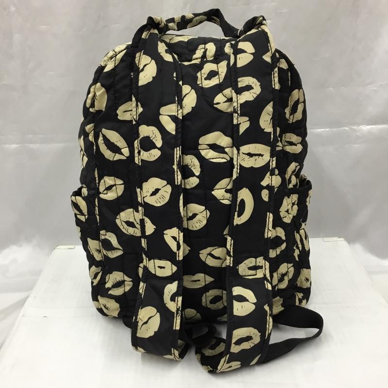 マークバイマークジェイコブス MARC by MARC JACOBS リュックサック、デイパック リュックサック、デイバッグ リップ柄 キルティング ロゴ、文字 黒 / ブラック / X ベージュ / ベージュ / レディース USED 古着 中古 10105985
