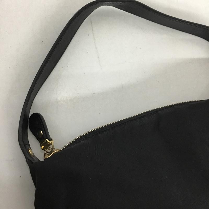 サルヴァトーレフェラガモ Salvatore Ferragamo ハンドバッグ ハンドバッグ AU-22 B127 ヴァラリボン ミニバッグ ワンポイント 黒 / ブラック / レディース USED 古着 中古 10128847
